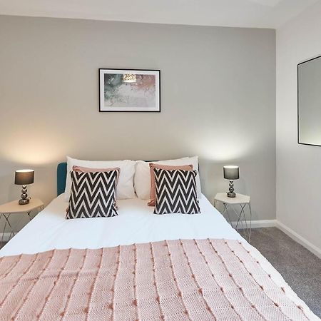 Host & Stay - Endeavour Apartments Whitby Exteriör bild