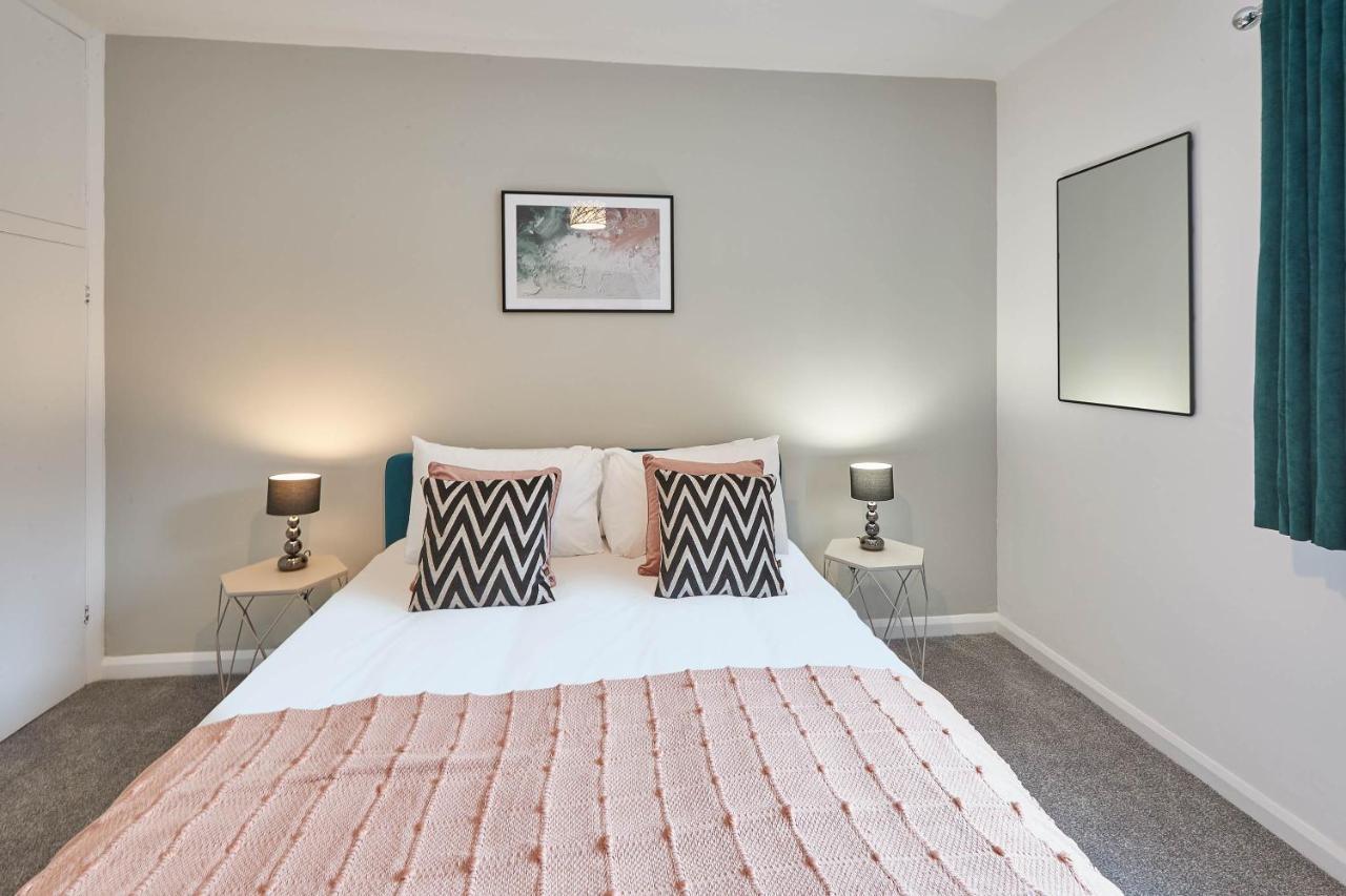 Host & Stay - Endeavour Apartments Whitby Exteriör bild