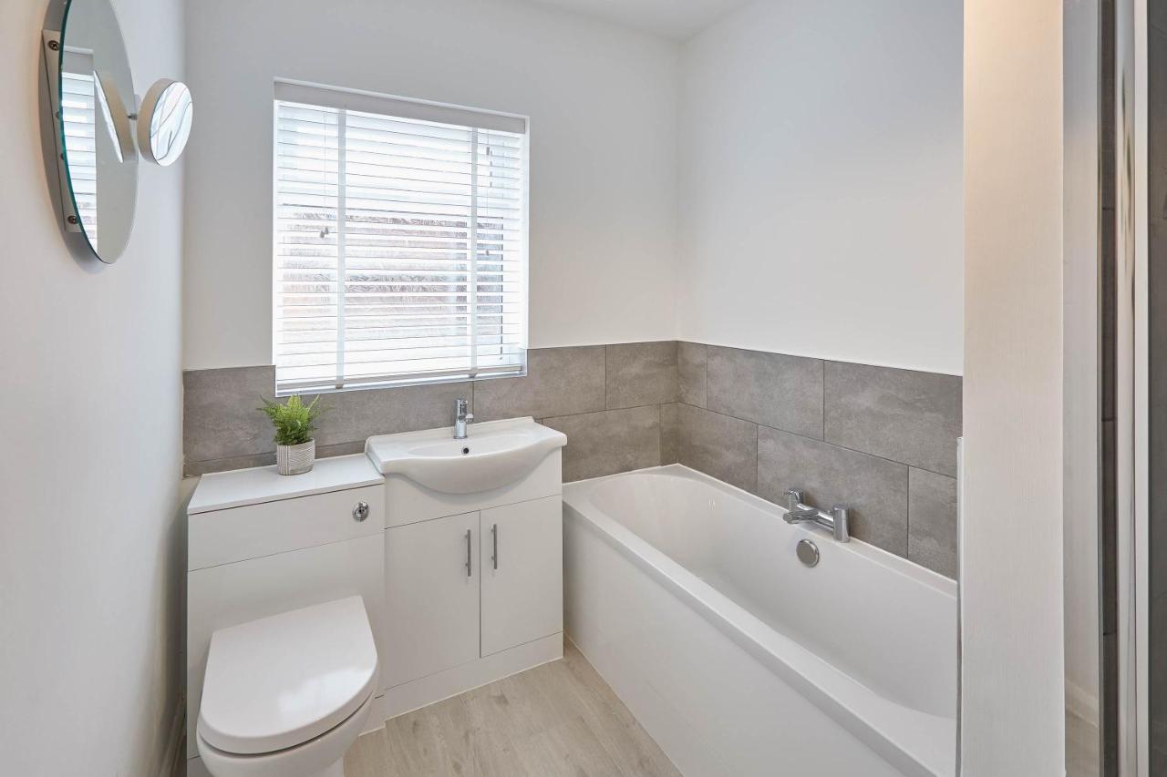 Host & Stay - Endeavour Apartments Whitby Exteriör bild